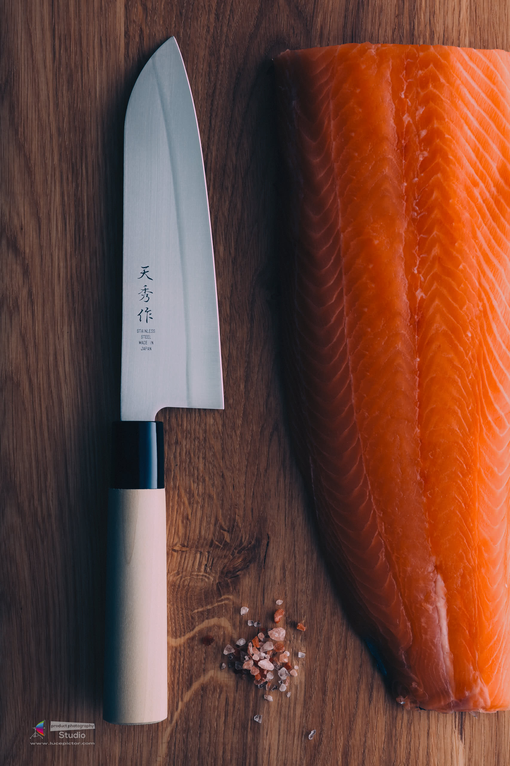 kitchen knife product photography