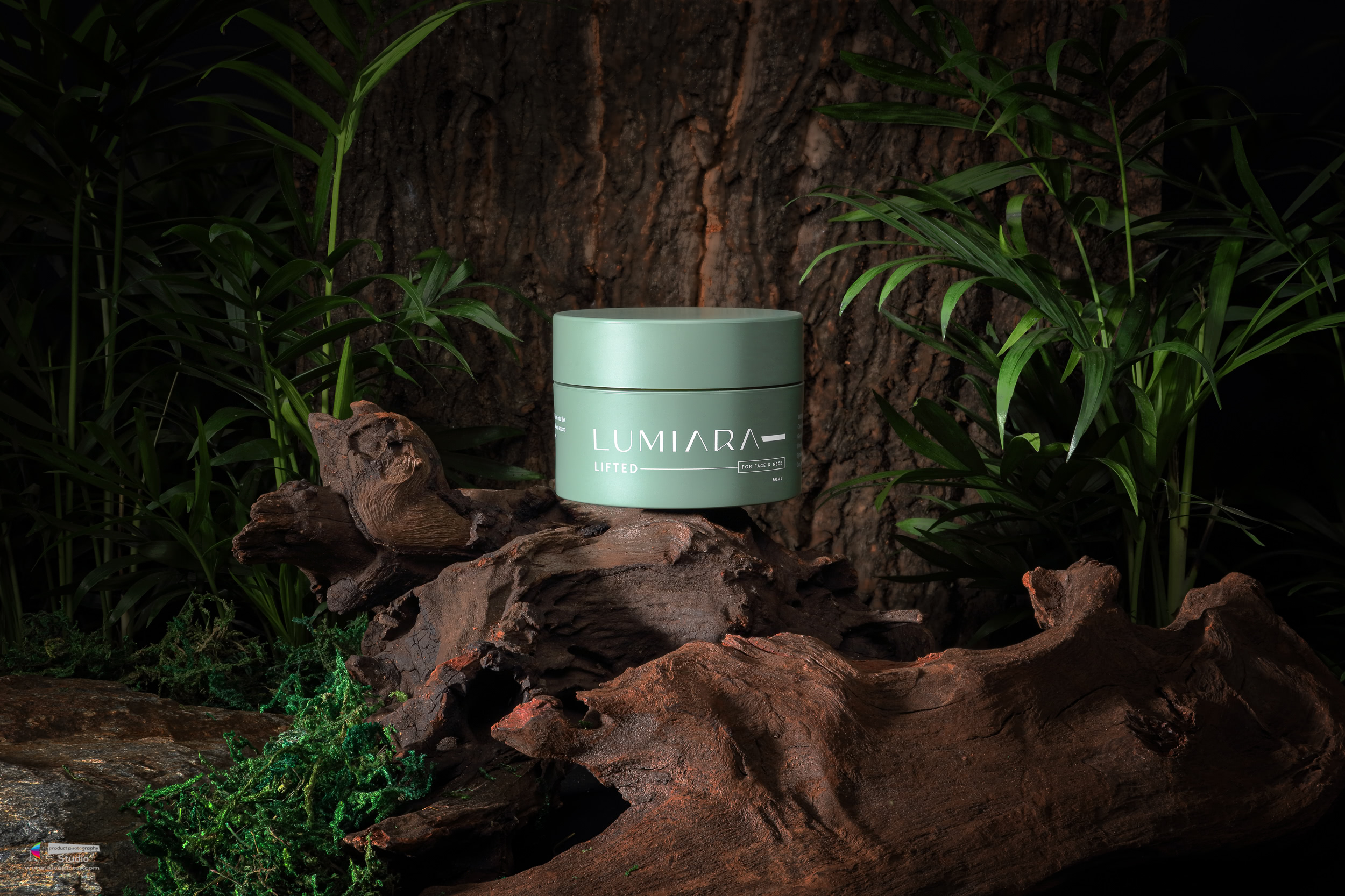cosmetics lifestyle photography face and neck cream